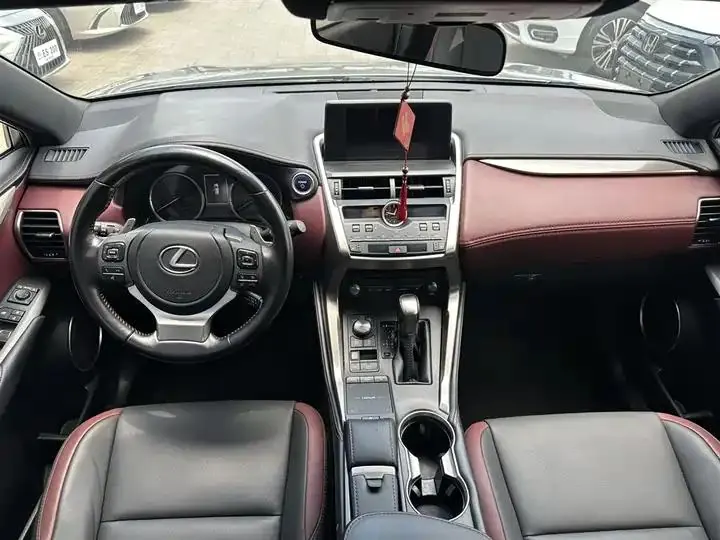 Lexus NX 2015 300h Precursor Edition 7