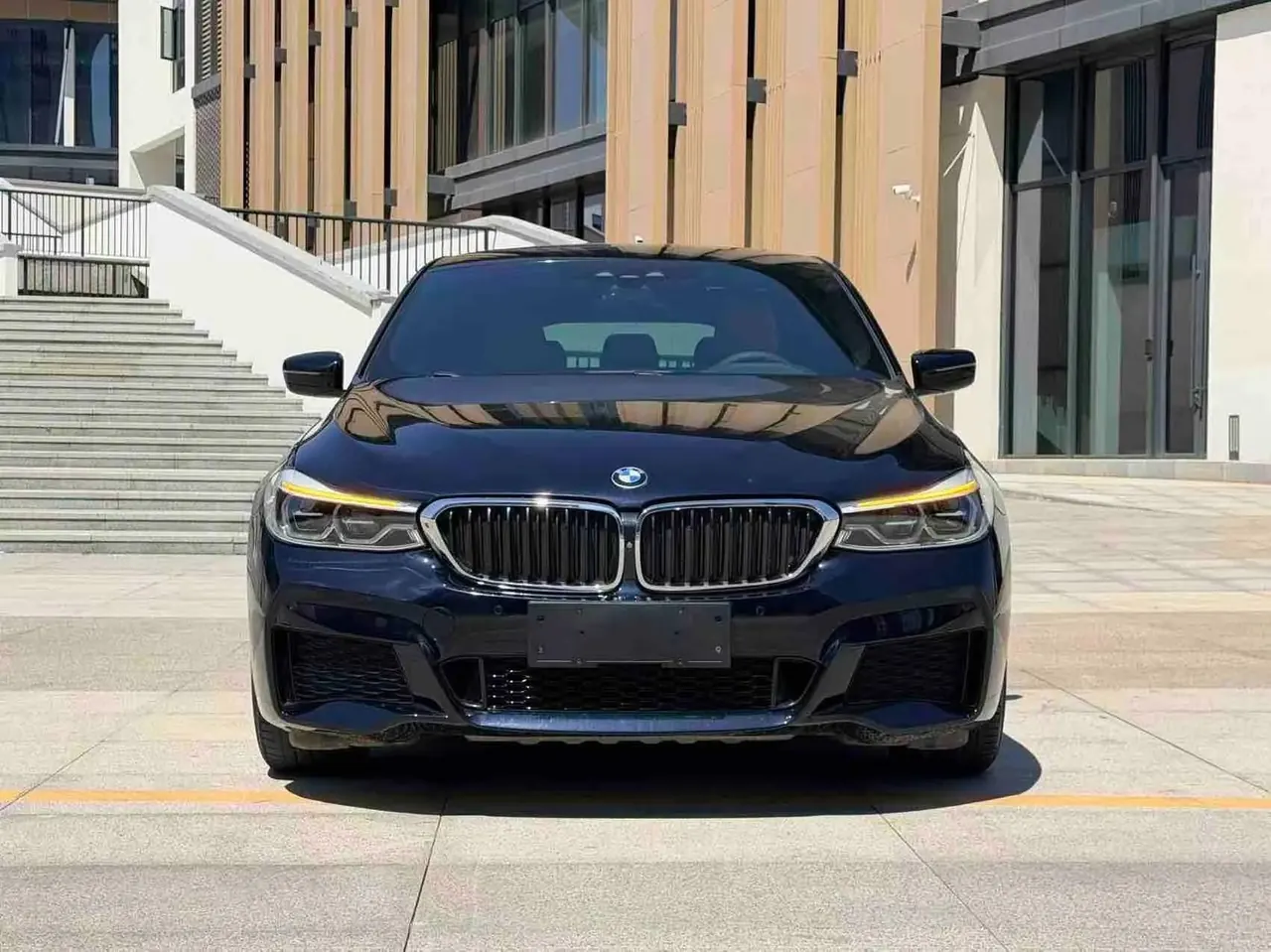 BMW 6 GT 2020 630i M sports suit 2