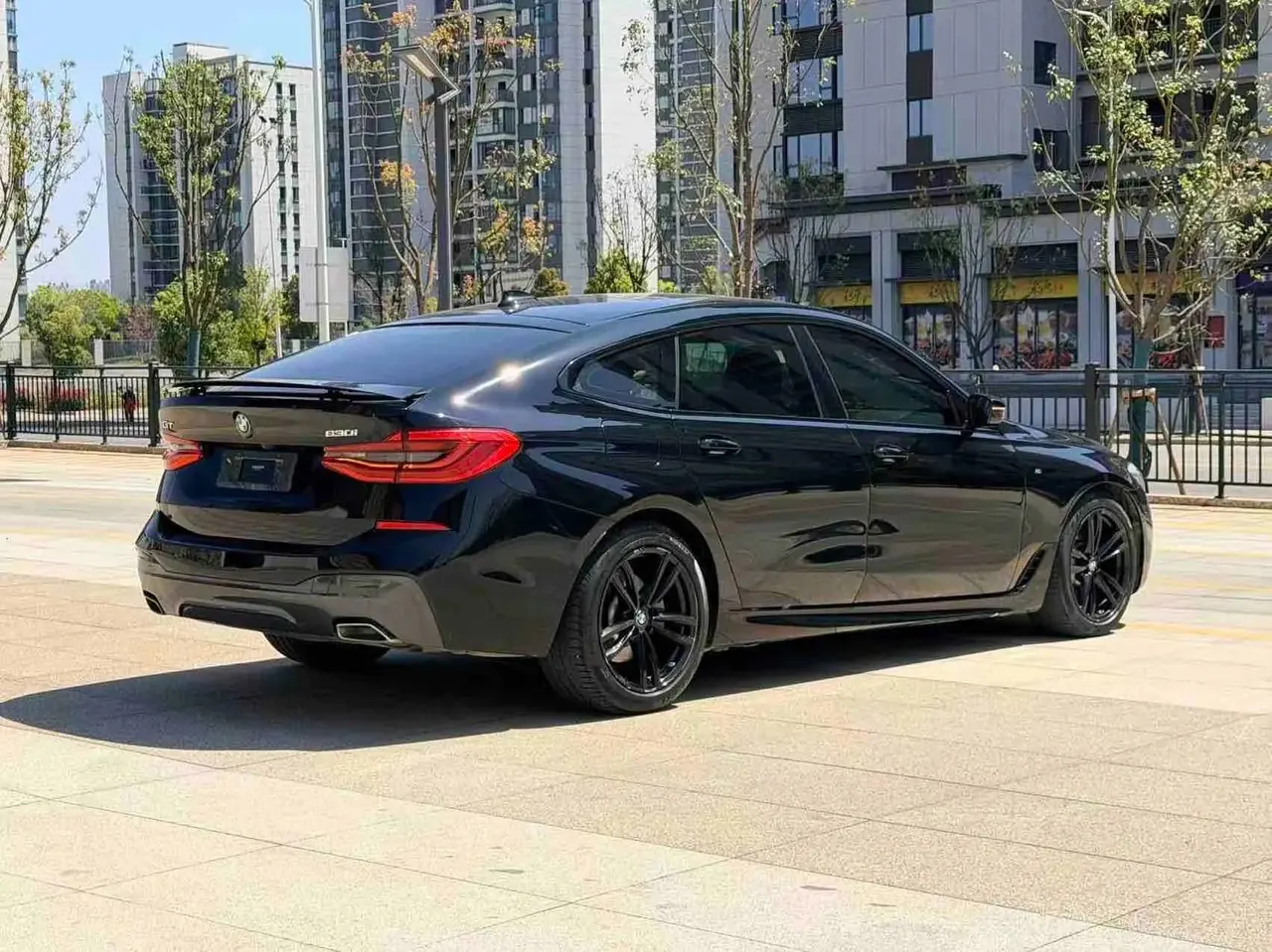 BMW 6 GT 2020 630i M sports suit 6