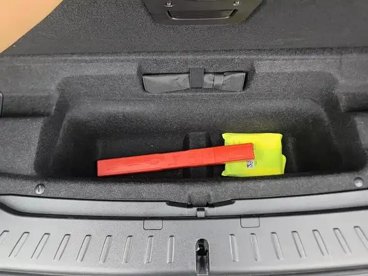 BMW iX3 2022 model change to create collar type 13