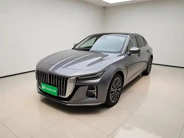 Open image lightbox: HongQi H5 2024 2.0T Auto Zhilian Flag Chang Edition