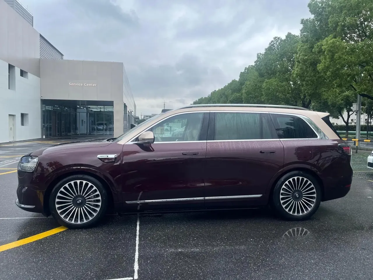 AITO 2025 Model AITO M9 Range-Extended Ultra Version 52kWh 5-Seater Automatic 4