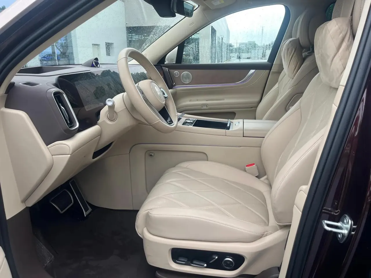 AITO 2025 Model AITO M9 Range-Extended Ultra Version 52kWh 5-Seater Automatic 5