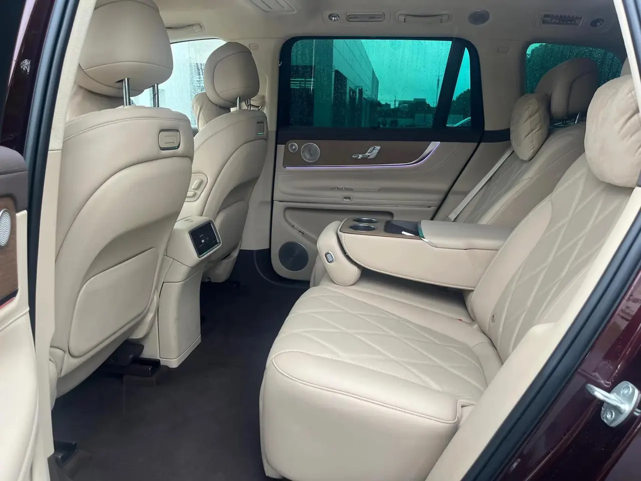 AITO 2025 Model AITO M9 Range-Extended Ultra Version 52kWh 5-Seater Automatic 6