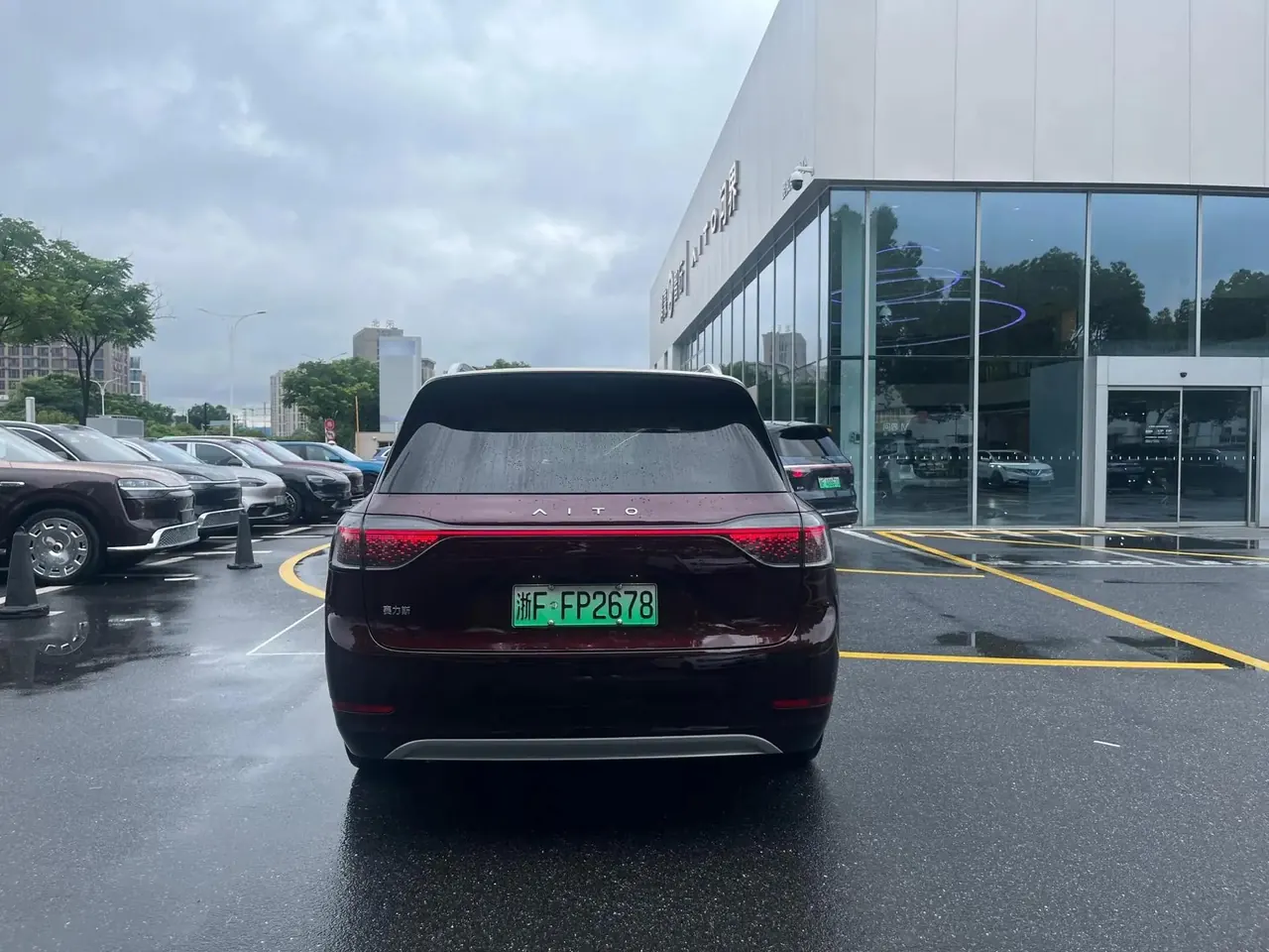 AITO 2025 Model AITO M9 Range-Extended Ultra Version 52kWh 5-Seater Automatic 9