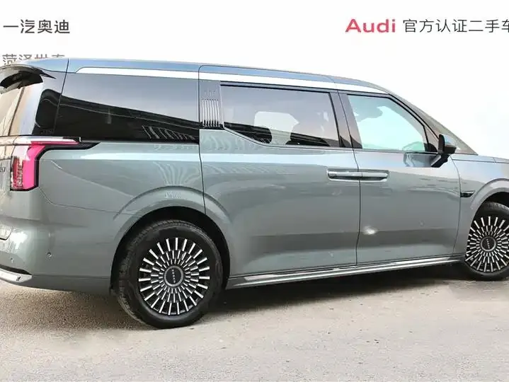 Zeekr 009 2024 Model Six-Seat Executive All-Wheel Drive 108kWh 2