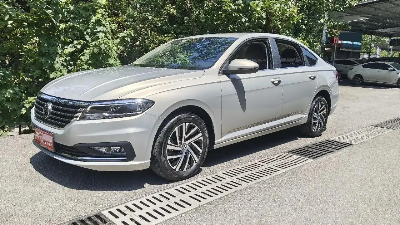 Lavida 2022 280TSI DSG Comfort Edition - View 1