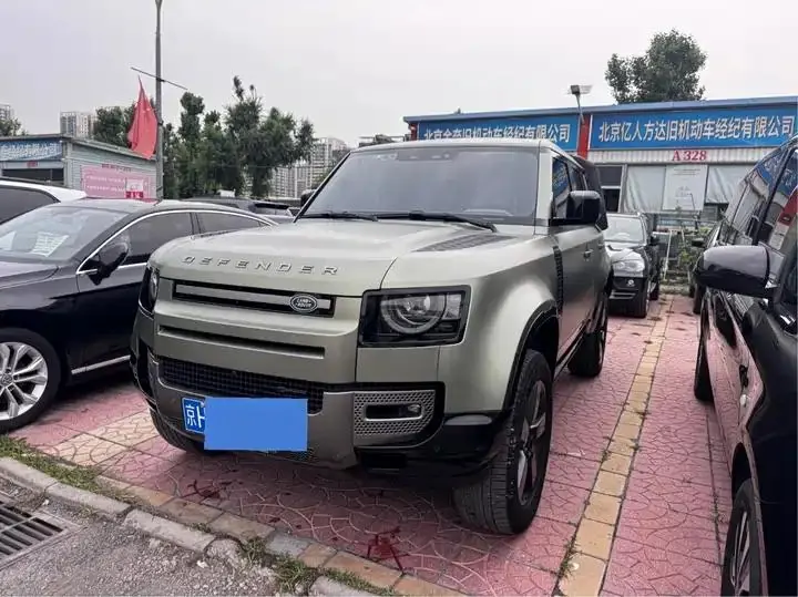 Open image lightbox: Land Rover Guard 2023 to 110 3.0T P400 X-DYNAMIC HSE