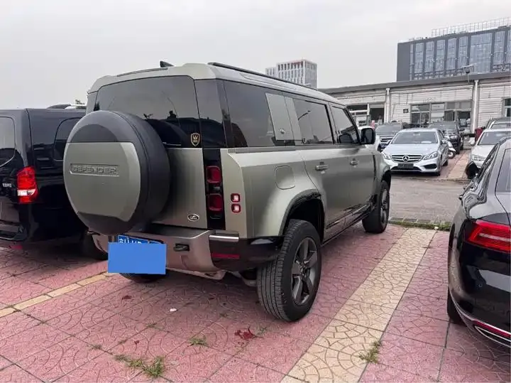 Land Rover Guard 2023 to 110 3.0T P400 X-DYNAMIC HSE 13