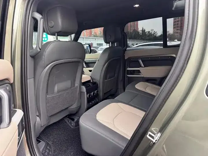 Land Rover Guard 2023 to 110 3.0T P400 X-DYNAMIC HSE 5