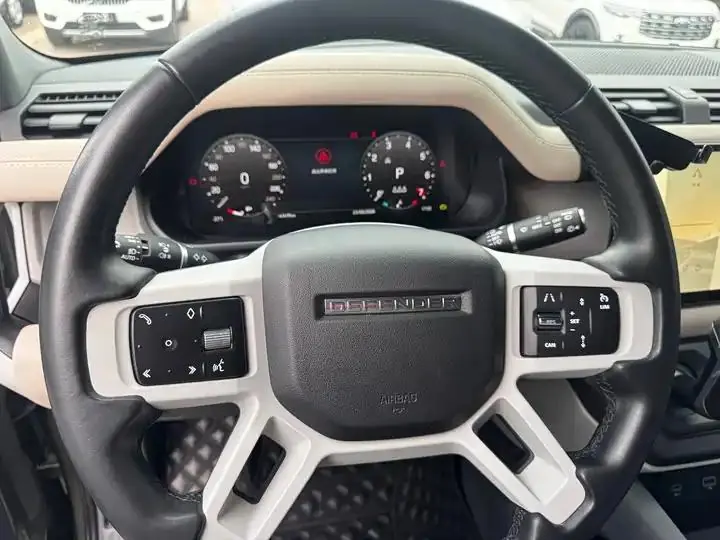 Land Rover Guard 2023 to 110 3.0T P400 X-DYNAMIC HSE 8
