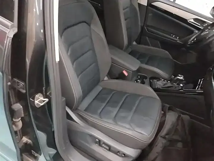 Tangyue 2020 330TSI Front-Wheel-Drive Luxury Smart Connectivity Edition 25