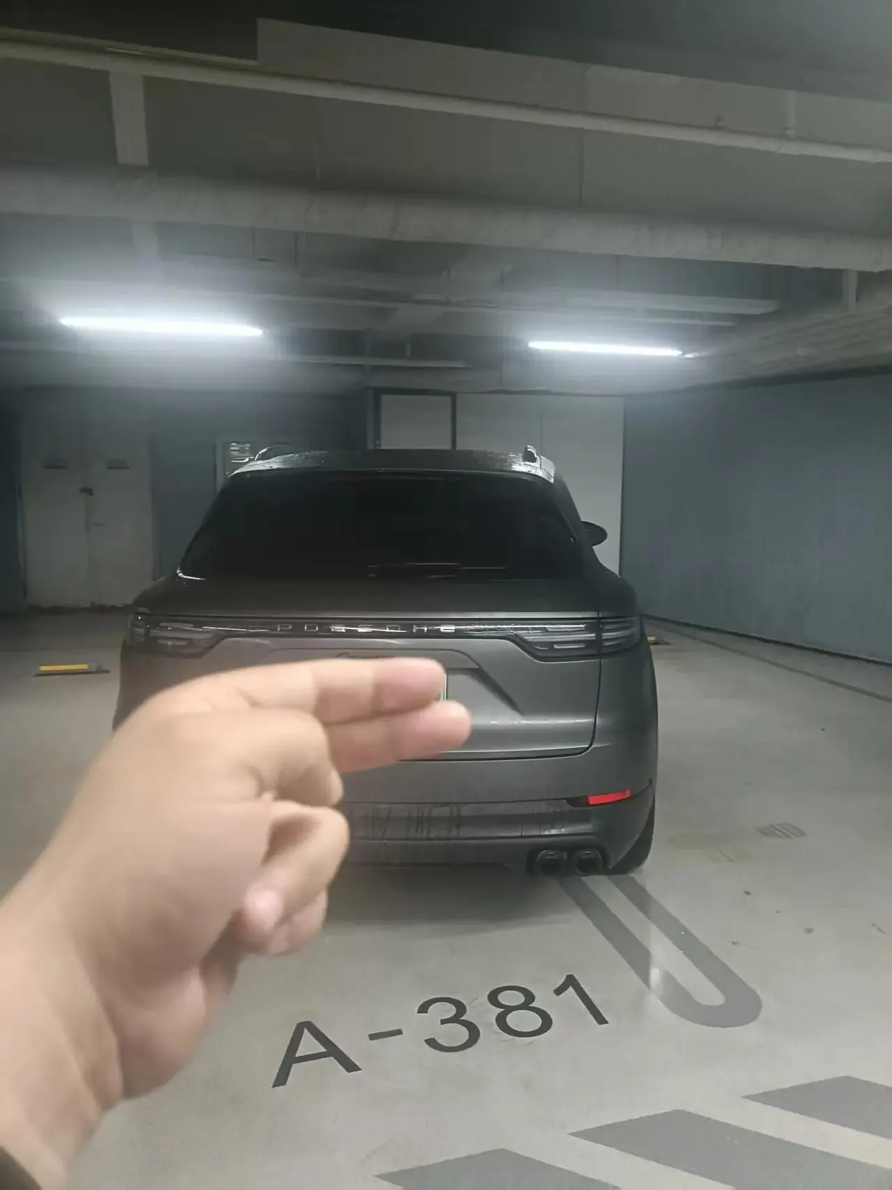 Cayenne New Energy 2022 Cayenne E-Hybrid 2.0T Platinum Edition 6