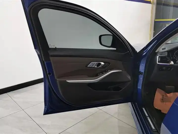 BMW 3 Series 2020 Change 325Li M Sports Suit 7