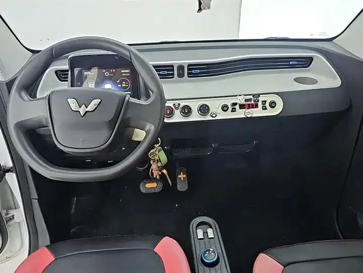 Hongguang MINIEV 2020 free three yuan lithium 12