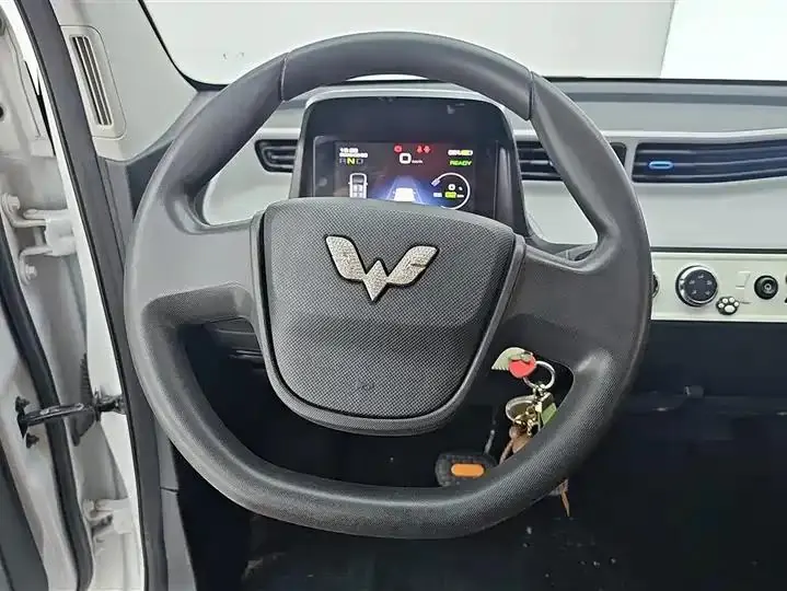 Hongguang MINIEV 2020 free three yuan lithium 15