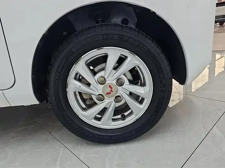 Hongguang MINIEV 2020 free three yuan lithium 6