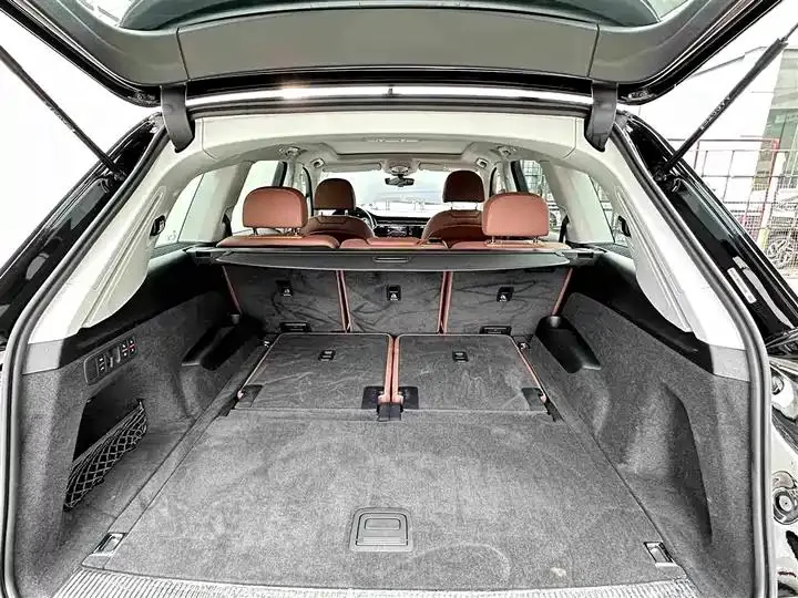 Audi Q7 2024 55 TFSI quattro S line Sport 8