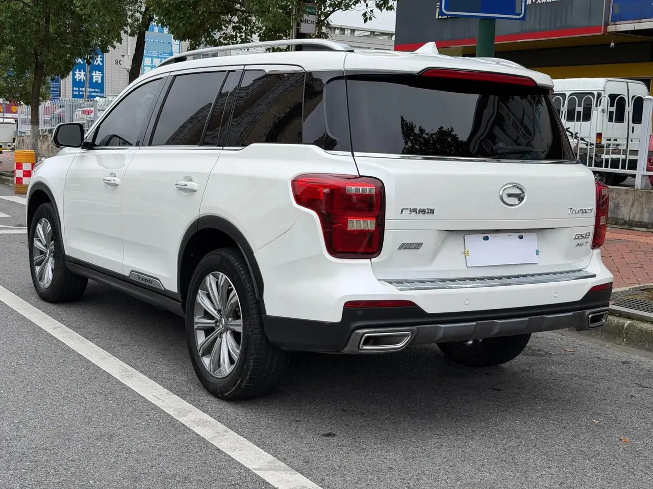 Chuanqi GS8 2020 390T Two-Drive Deluxe Zhilian Edition (7 seats) 5