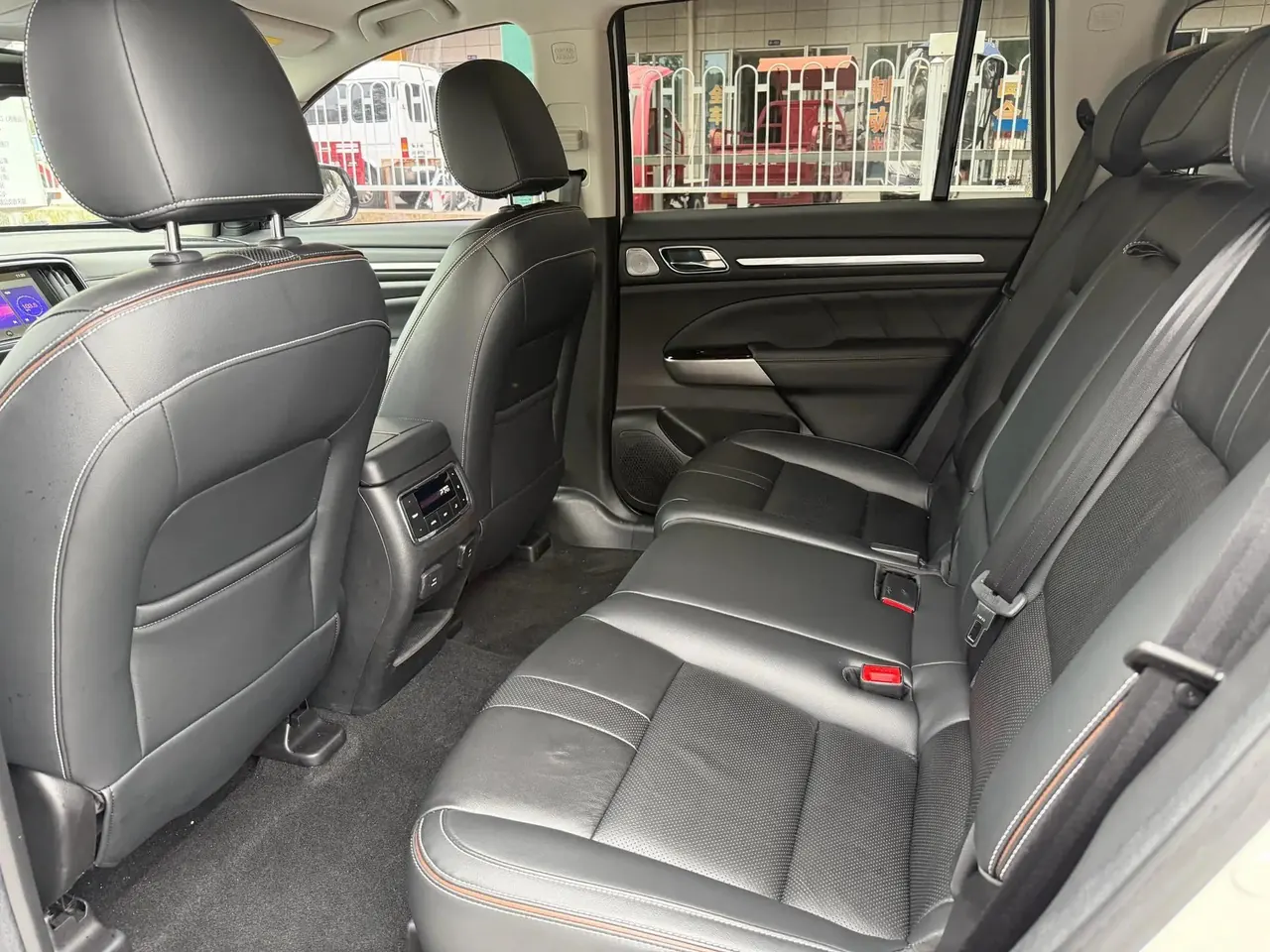 Chuanqi GS8 2020 390T Two-Drive Deluxe Zhilian Edition (7 seats) 8