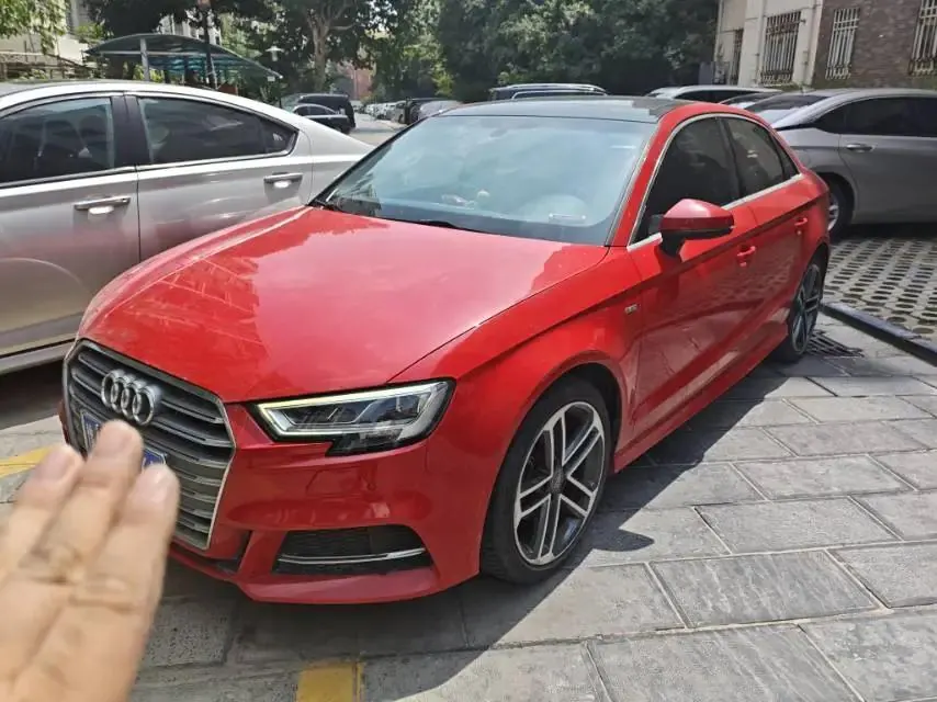 Audi A3 2020 Limousine 35 TFSI Sports Country V - View 1