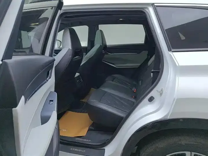 ChangAn CS75 PLUS 2023 3rd Generation 1.5T Auto Honor Model 11