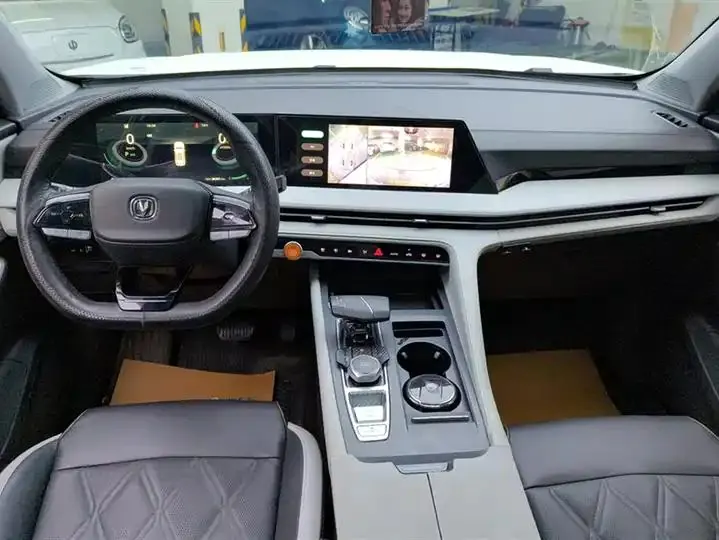 ChangAn CS75 PLUS 2023 3rd Generation 1.5T Auto Honor Model 12