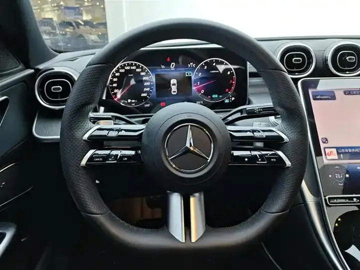 Mercedes Benz Class C 2022 C 200 L Sports Edition 15