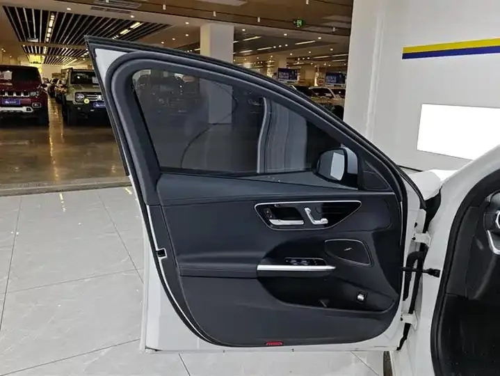 Mercedes Benz Class C 2022 C 200 L Sports Edition 7