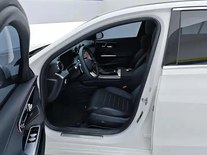 Mercedes Benz Class C 2022 C 200 L Sports Edition 9