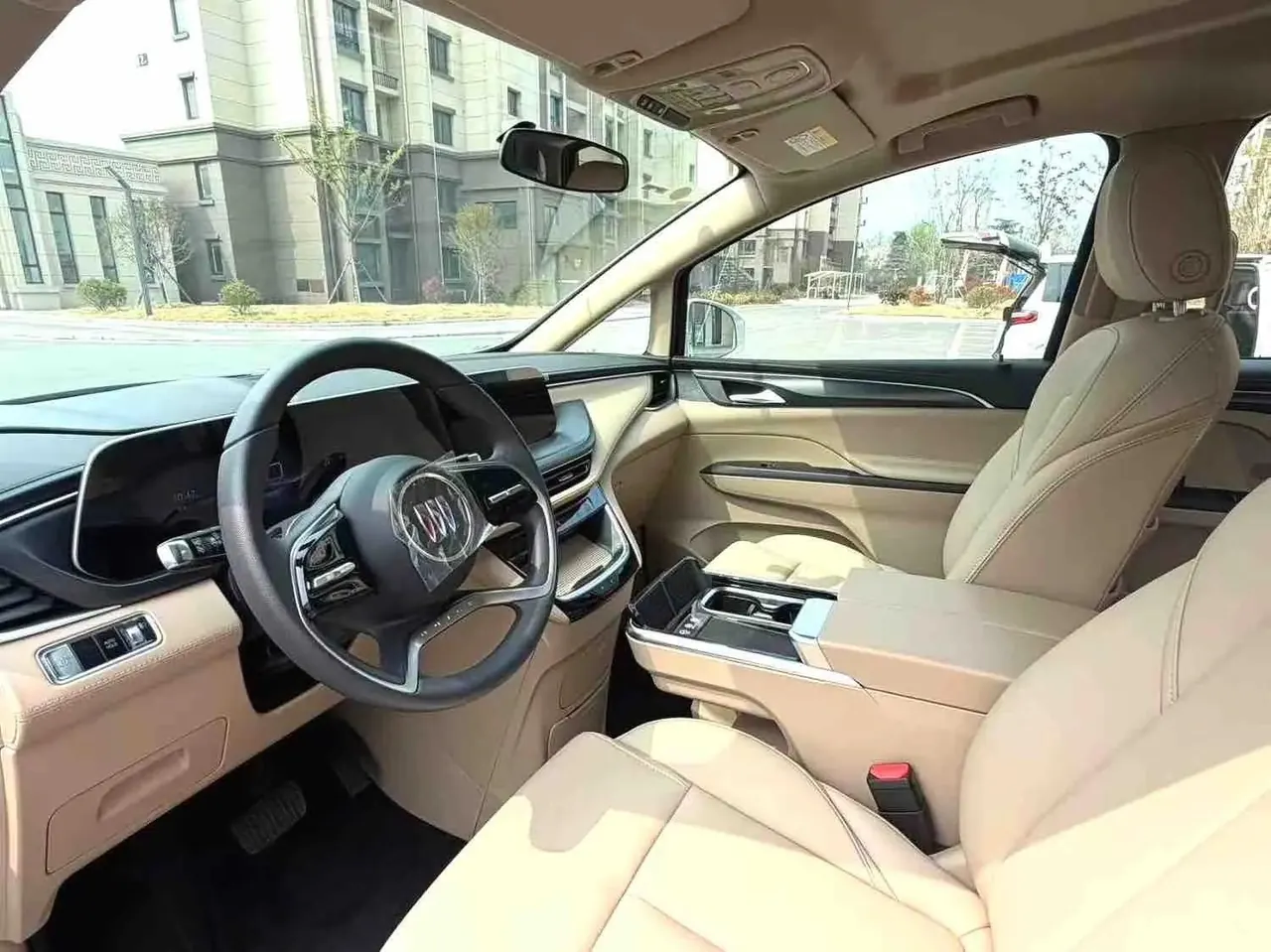 Buick 2025 GL8 Land Business Class 2.0T Comfort DG Version Automatic 4