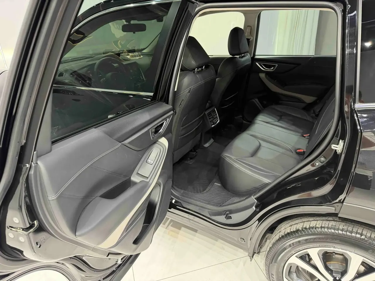 Forester 2022 2.0i Flagship EyeSight 14