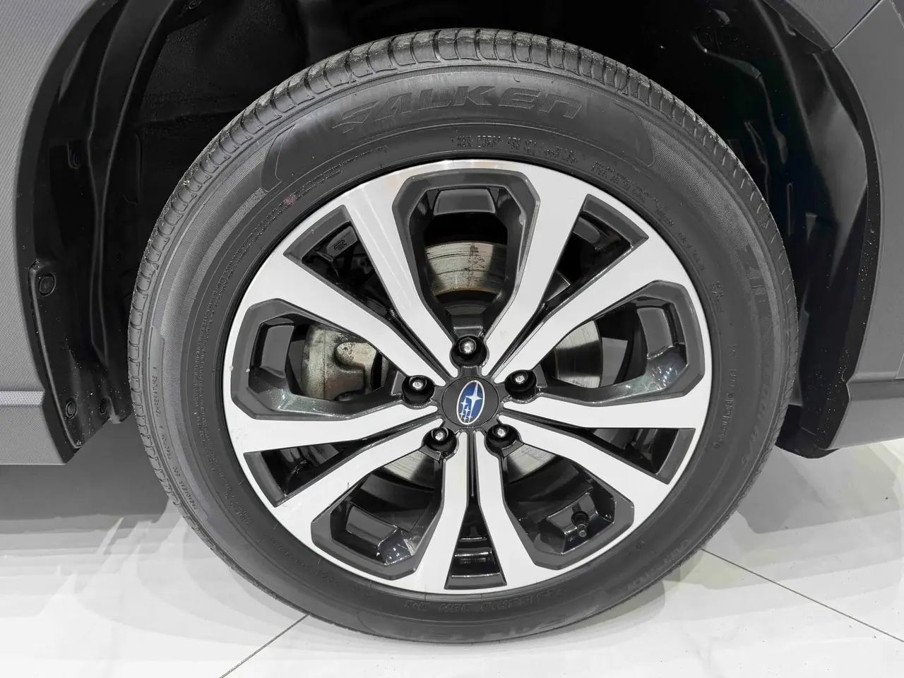 Forester 2022 2.0i Flagship EyeSight 17