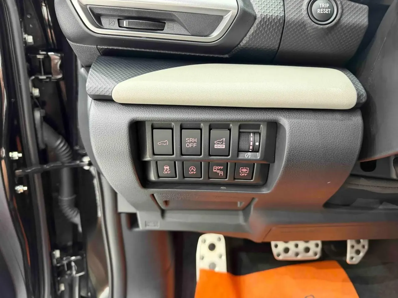 Forester 2022 2.0i Flagship EyeSight 9