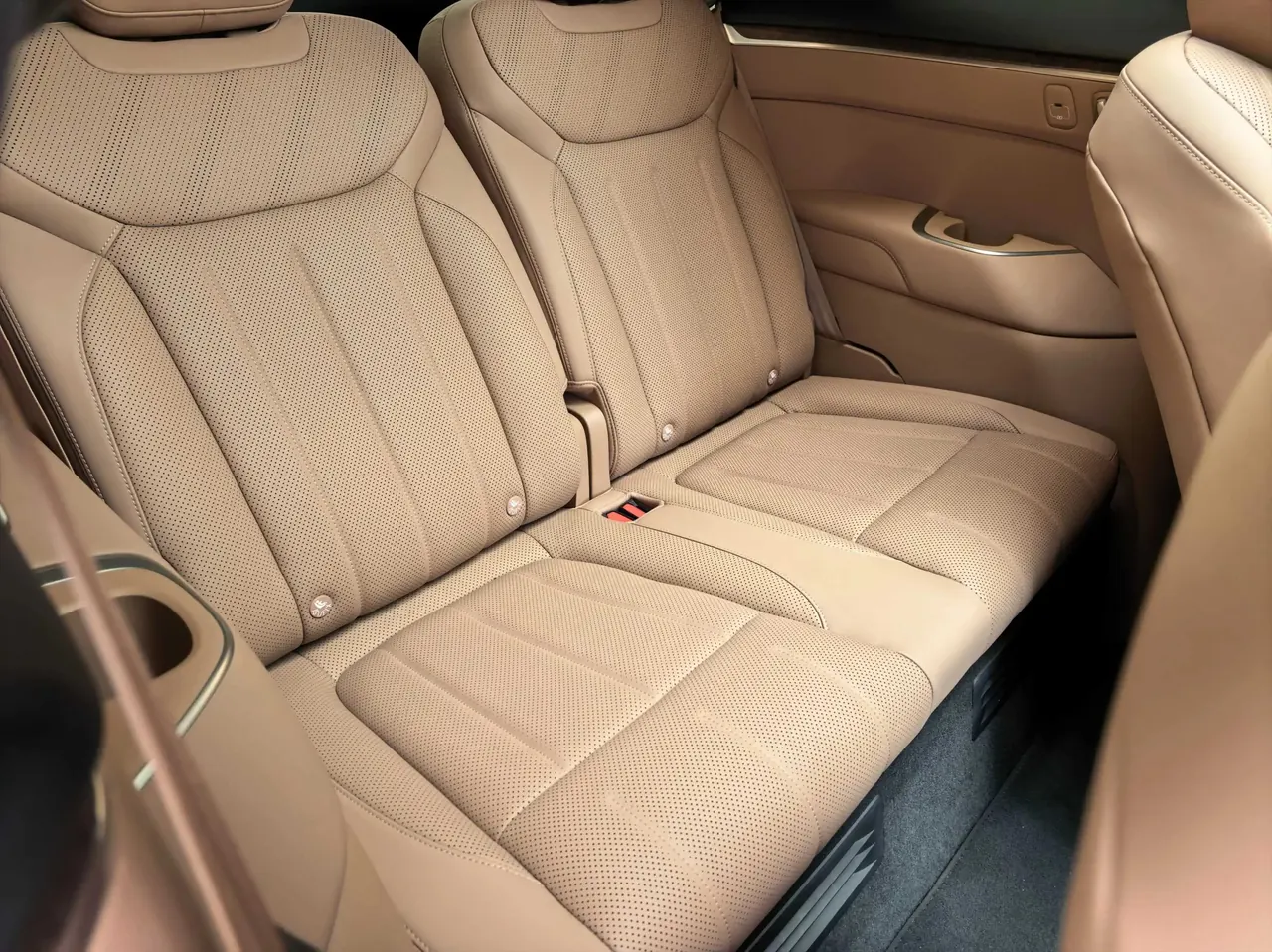 ONVO 2025 L90 Ultra six-seat automatic gear 10