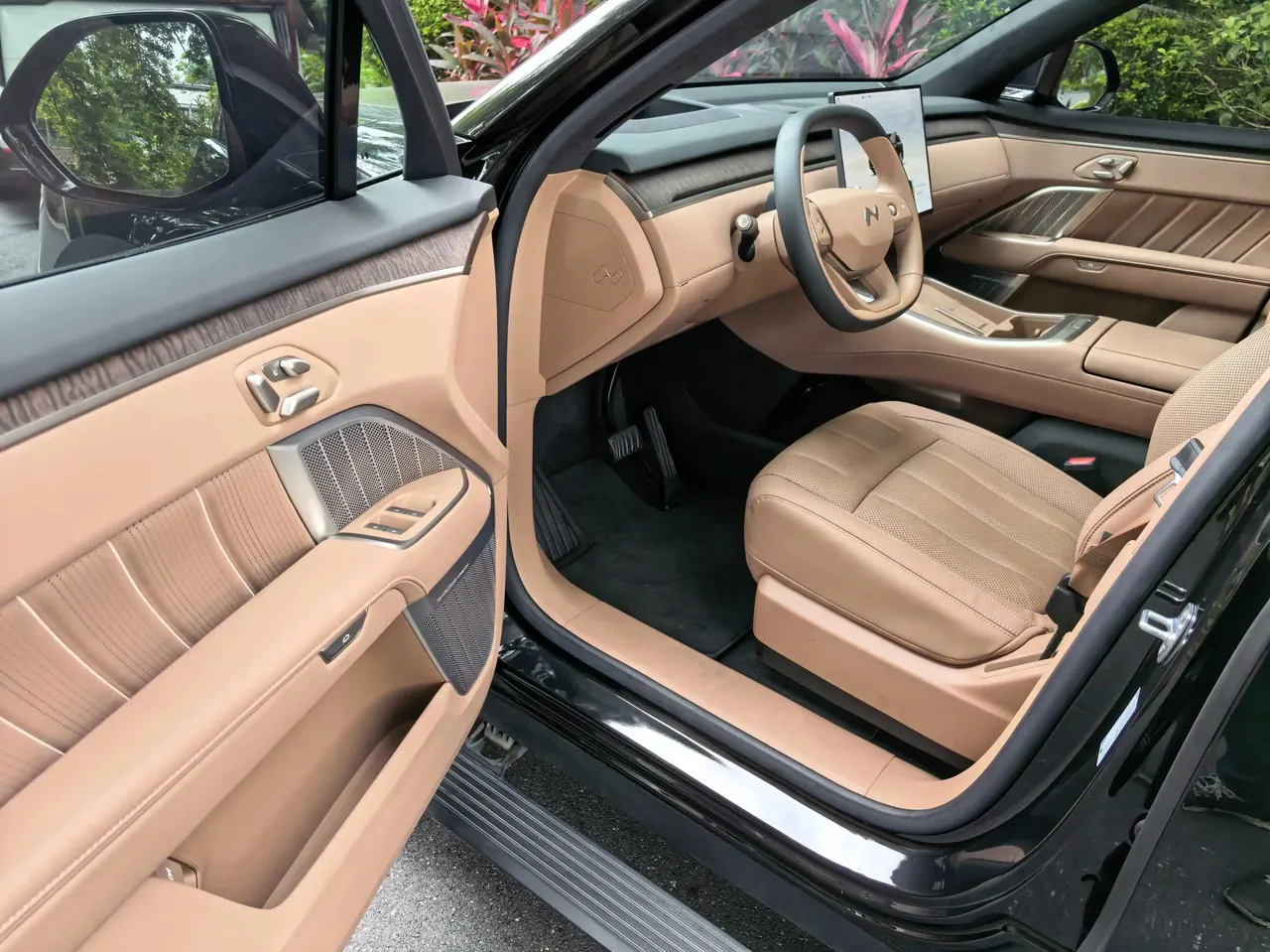 ONVO 2025 L90 Ultra six-seat automatic gear 7