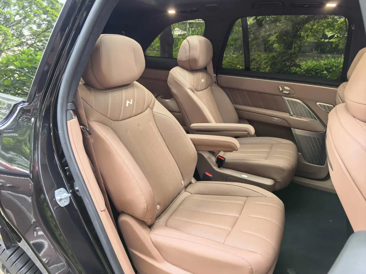 ONVO 2025 L90 Ultra six-seat automatic gear 9