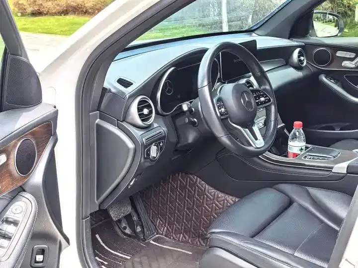 Mercedes Benz GLC 2020 GLC 300 L 4MATIC Dynamic 2