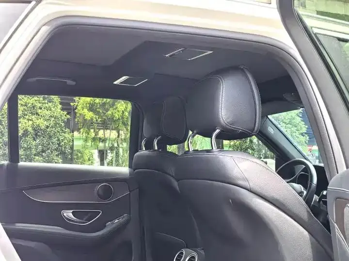 Mercedes Benz GLC 2020 GLC 300 L 4MATIC Dynamic 7