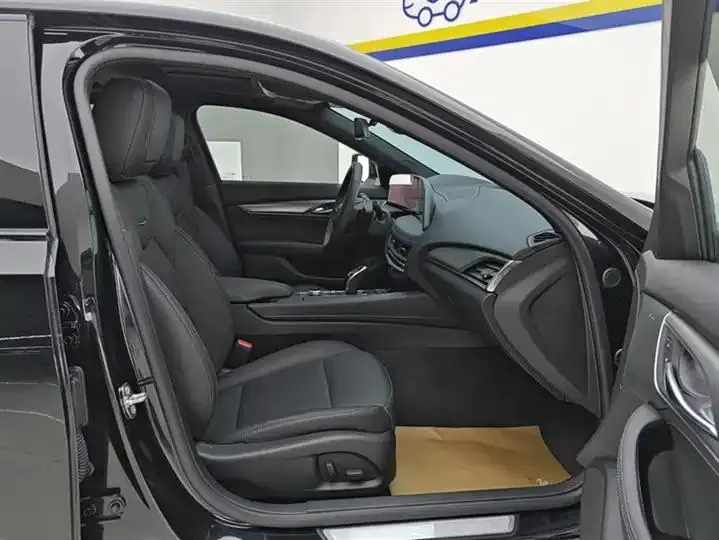 Cadillac CT5 2024 28T Luxury Pro 8