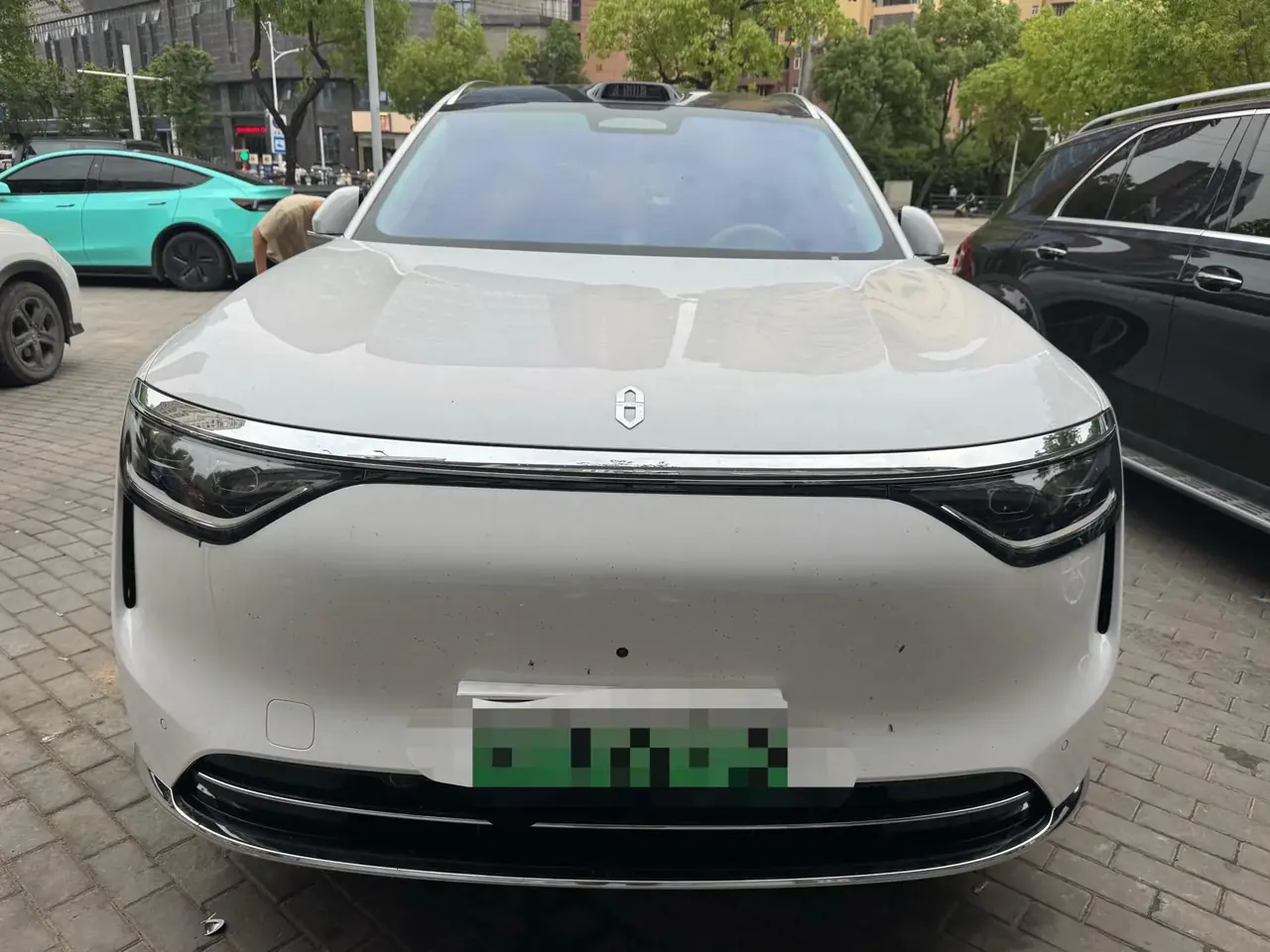AITO 2025 AITO M8 Ultra Edition 53.4kWh 5-seat Edition (896-line laser Radar) Automatic Gear 2