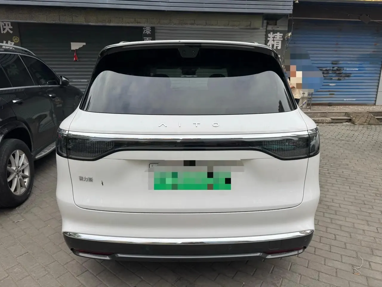 AITO 2025 AITO M8 Ultra Edition 53.4kWh 5-seat Edition (896-line laser Radar) Automatic Gear 5
