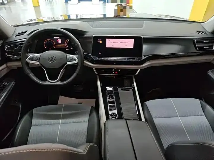 Touron 2021 380TSI 4-wheel Drive Deluxe Edition 10