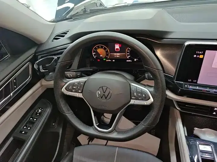 Touron 2021 380TSI 4-wheel Drive Deluxe Edition 11