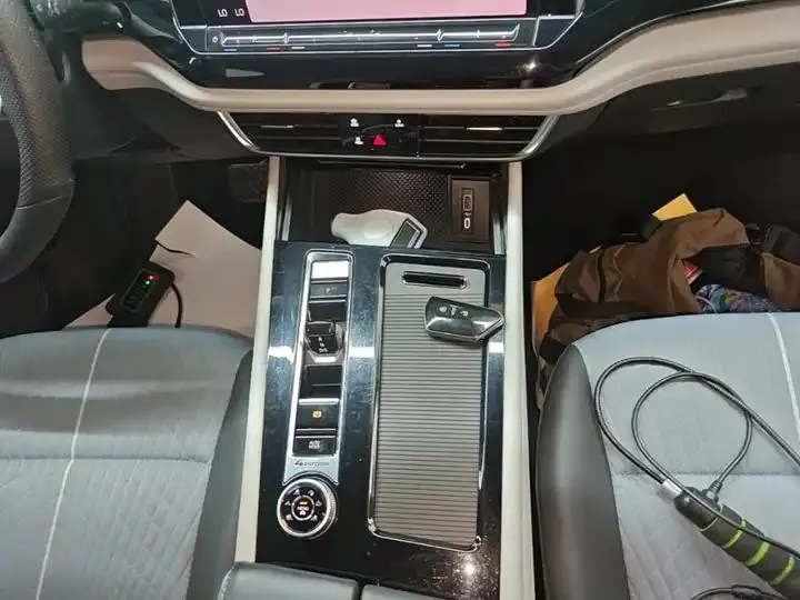 Touron 2021 380TSI 4-wheel Drive Deluxe Edition 14