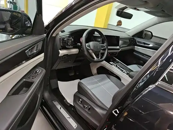 Touron 2021 380TSI 4-wheel Drive Deluxe Edition 16