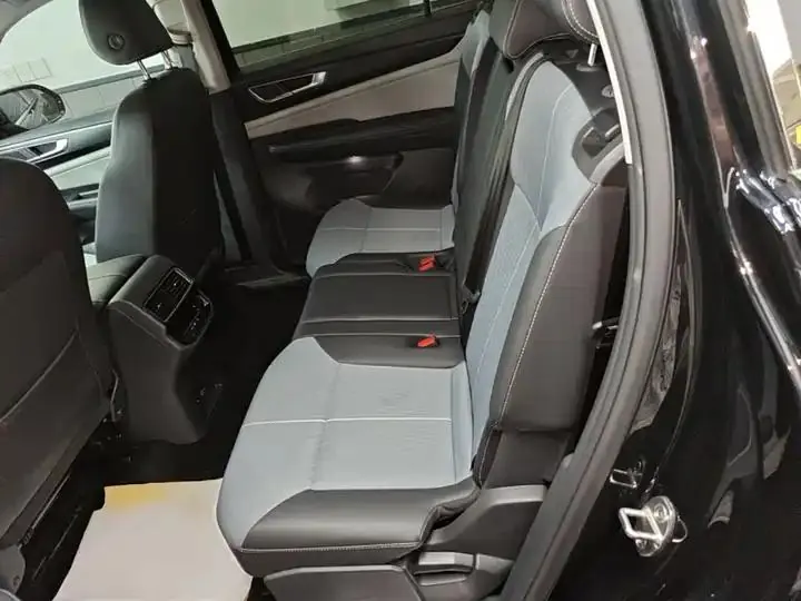 Touron 2021 380TSI 4-wheel Drive Deluxe Edition 17