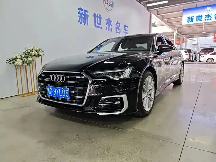 Audi A6L 2023 45 TFSI Selected Dynamic Type - View 1