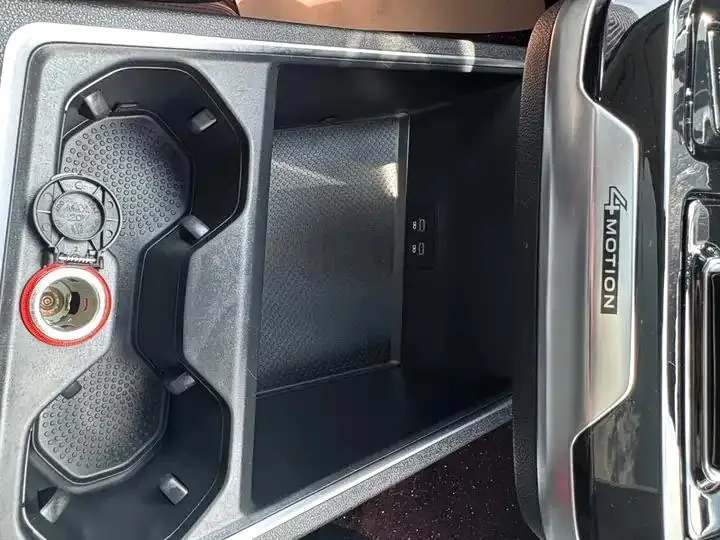 The 2022 380TSI four-wheel drive luxury version Pro 6 seats 22