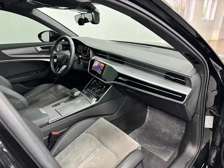 Audi A6L 2021 40 TFSI Deluxe Dynamic 10